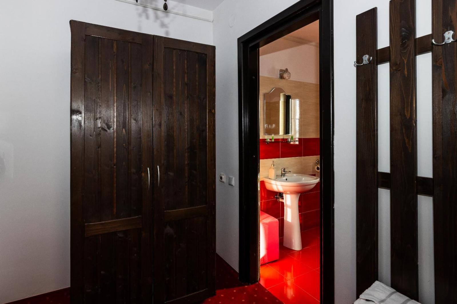 Vila Luca-Hotel Şirnea Eksteriør billede