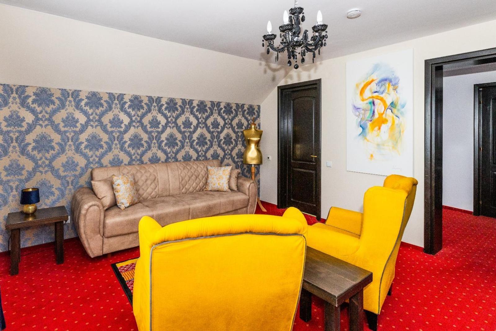 Vila Luca-Hotel Şirnea Eksteriør billede