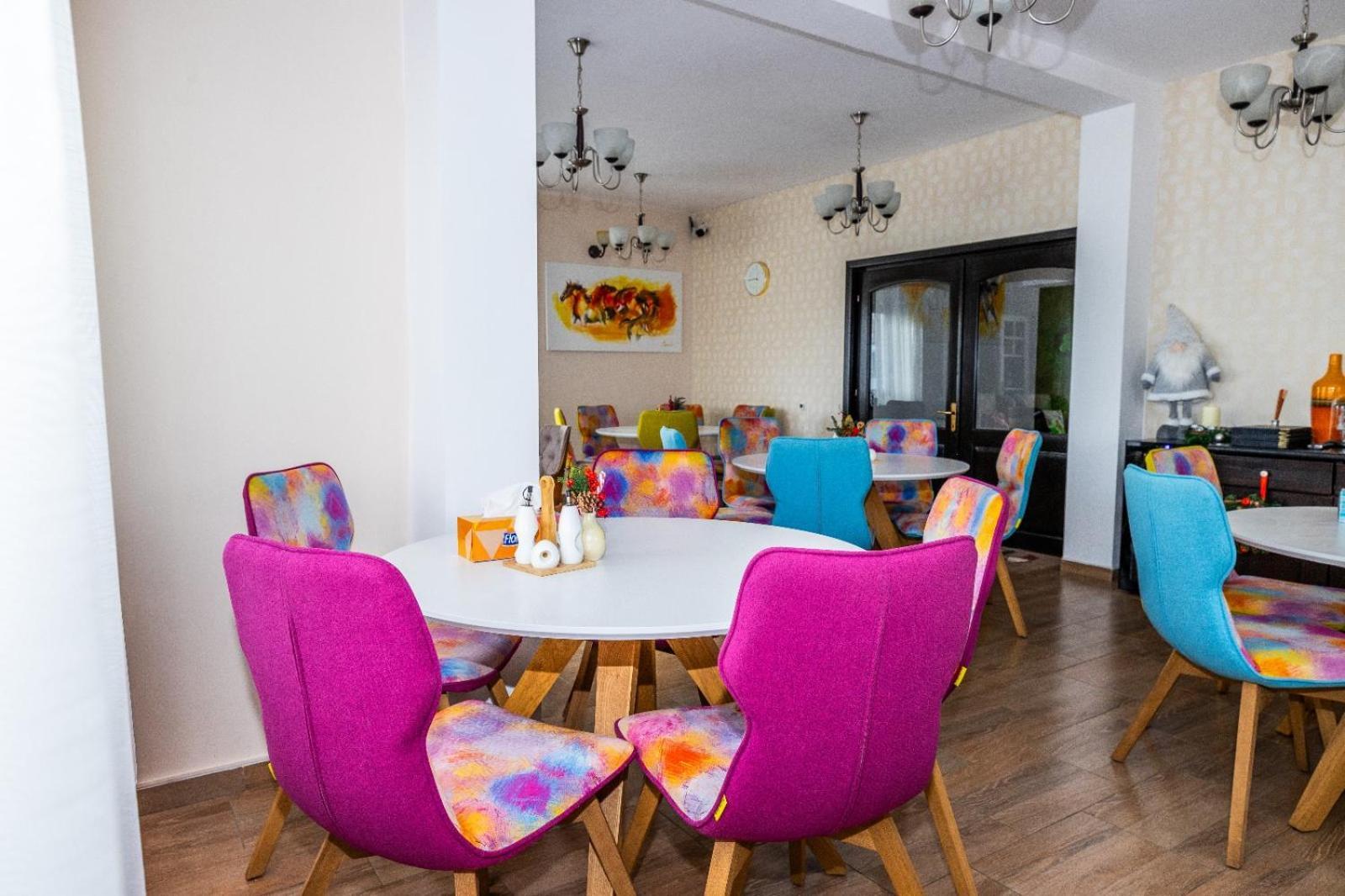 Vila Luca-Hotel Şirnea Eksteriør billede