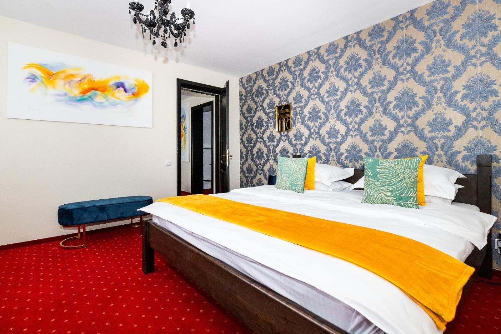 Vila Luca-Hotel Şirnea Eksteriør billede