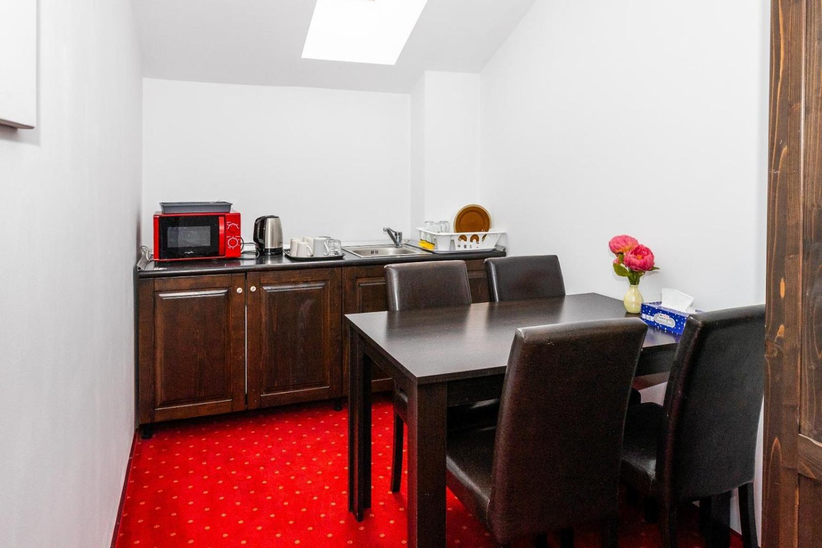 Vila Luca-Hotel Şirnea Eksteriør billede