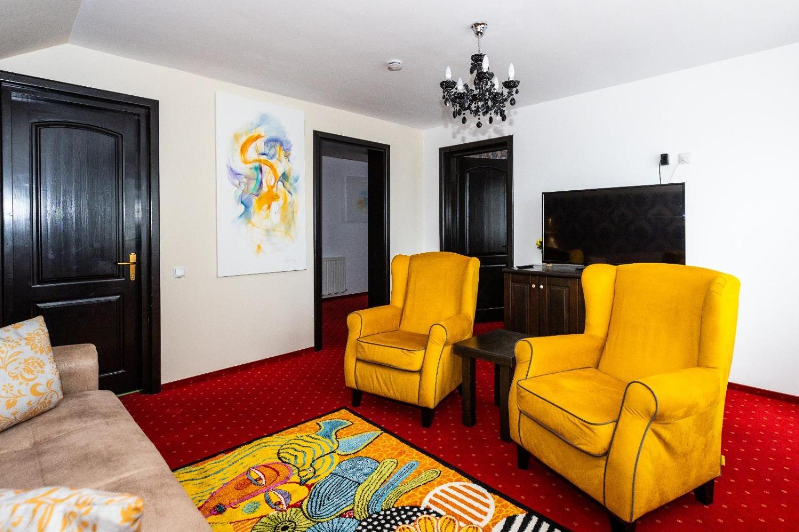 Vila Luca-Hotel Şirnea Eksteriør billede