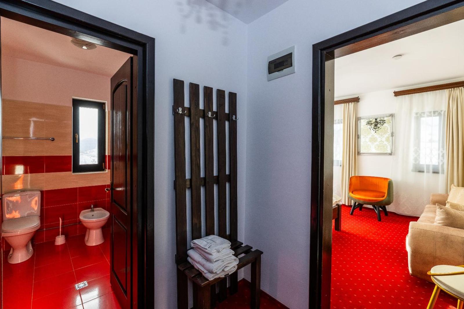 Vila Luca-Hotel Şirnea Eksteriør billede